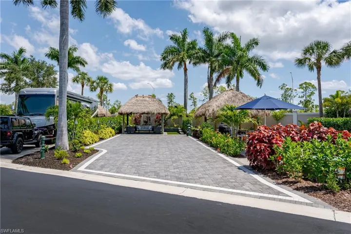 13619  Snook  CIR, Naples, FL 34114