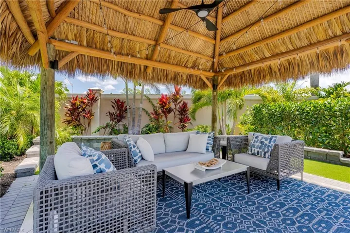 13619  Snook  CIR, Naples, FL 34114
