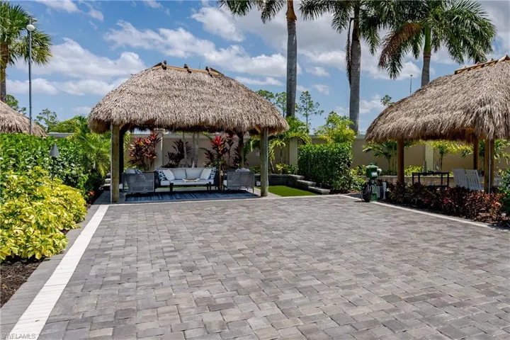 13619  Snook  CIR, Naples, FL 34114
