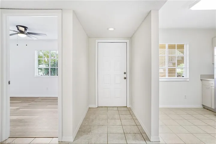 7774 Jewel Ln 102, Naples, Florida 34109