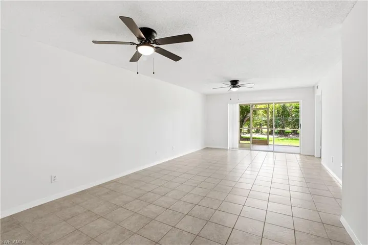 7774 Jewel Ln 102, Naples, Florida 34109