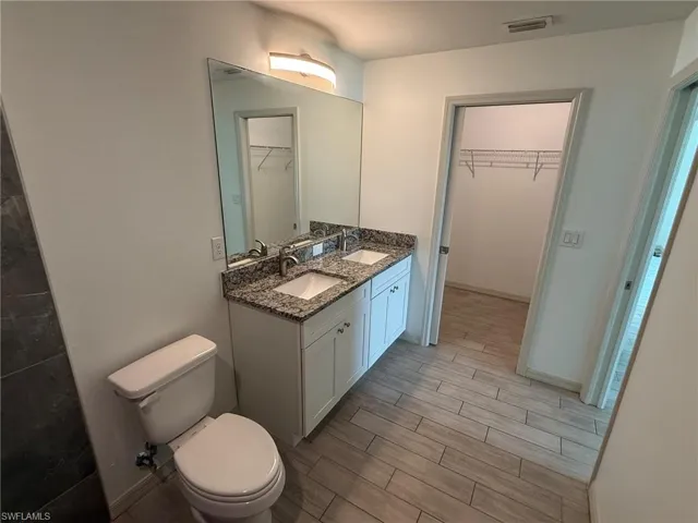 3827 Sw 9th Ave, Cape Coral, Florida 33914