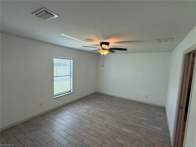 3827 Sw 9th Ave, Cape Coral, Florida 33914
