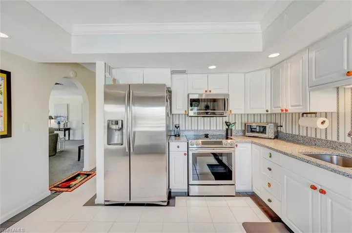 920 Collier Ct C4, Marco Island, Florida 34145