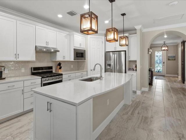 Kitchen - Quartz Countertops