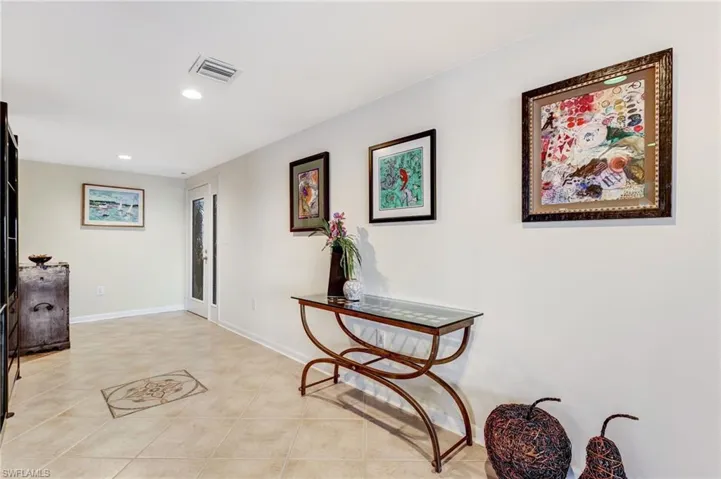 Entry way