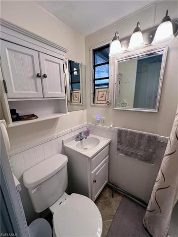 58  Gresham  LN, NORTH FORT MYERS, FL 33903