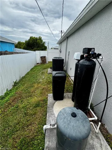 3025 Ne 6th Pl, Cape Coral, Florida 33909