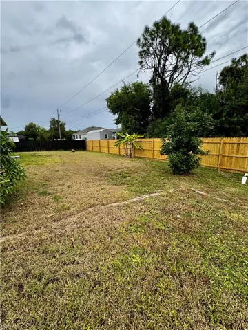 3025 Ne 6th Pl, Cape Coral, Florida 33909