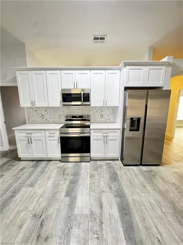 3025 Ne 6th Pl, Cape Coral, Florida 33909