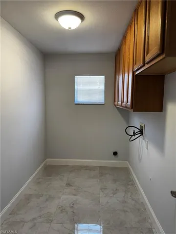 3025 Ne 6th Pl, Cape Coral, Florida 33909