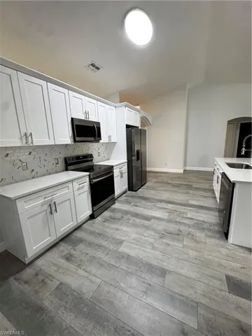 3025 Ne 6th Pl, Cape Coral, Florida 33909
