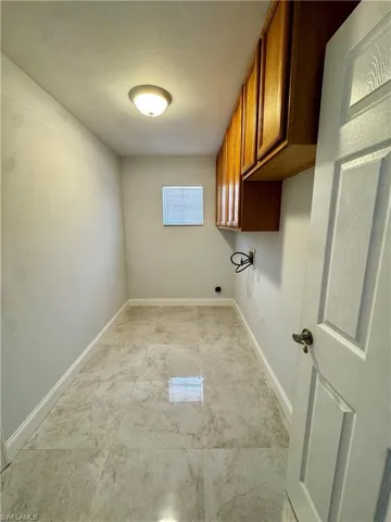 3025 Ne 6th Pl, Cape Coral, Florida 33909