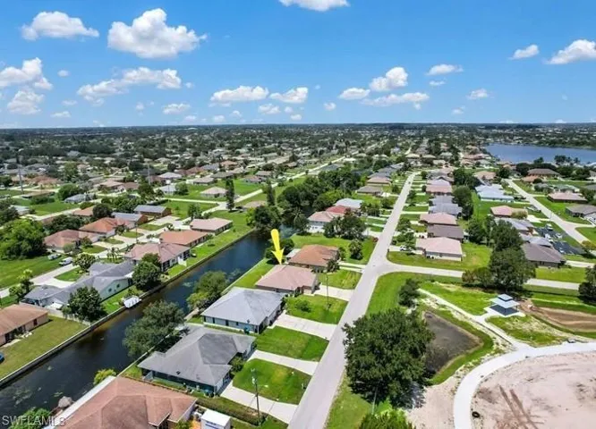 704 Se 6th Ter, Cape Coral, Florida 33990