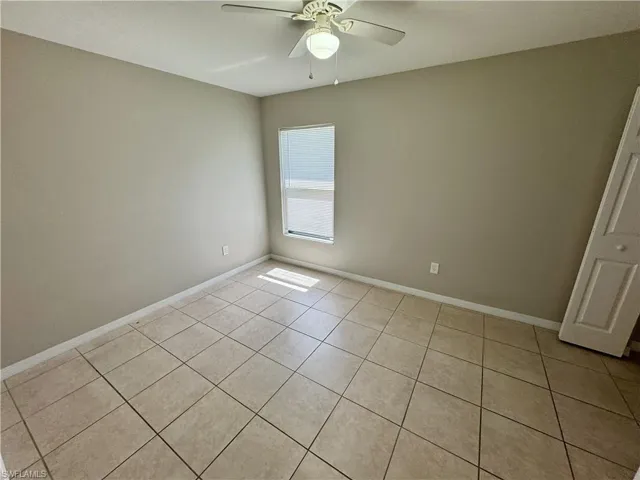 704 Se 6th Ter, Cape Coral, Florida 33990