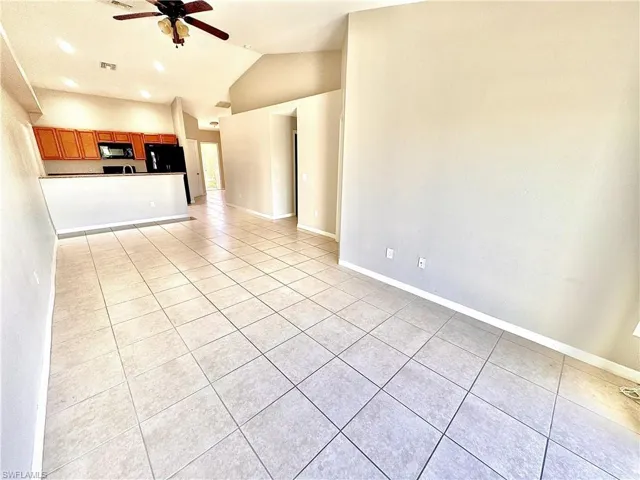 704 Se 6th Ter, Cape Coral, Florida 33990