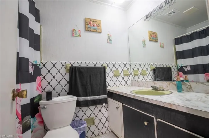321 E El Paso  AVE, Clewiston, FL 33440