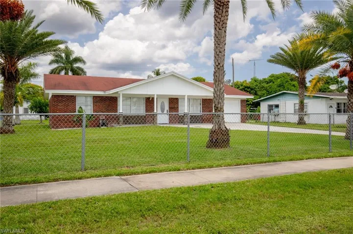 321 E El Paso  AVE, Clewiston, FL 33440