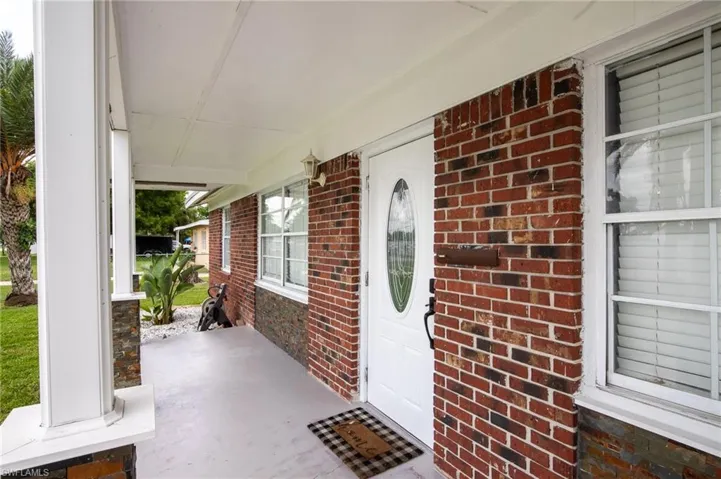 321 E El Paso  AVE, Clewiston, FL 33440