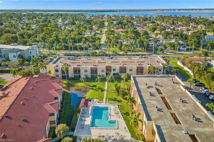 12501  McGregor  BLVD, Fort Myers, FL 33919