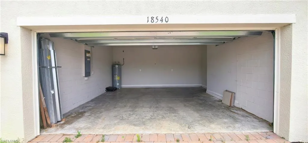 18540 Cronin Sand Ln, North Fort Myers, Florida 33917