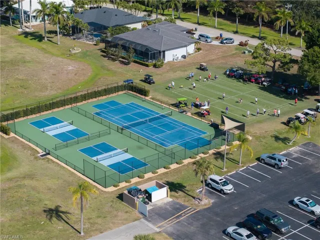 Cape Royal tennis court, pickleball courts and bocce courts
