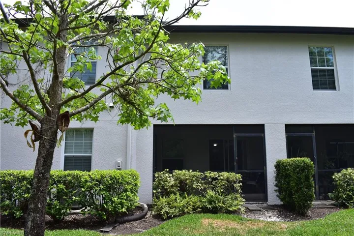 9072  Gervais  CIR, Naples, FL 34120