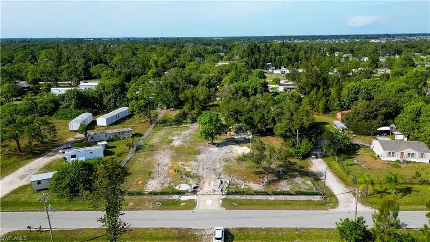 Aerial view of property and surrounding area