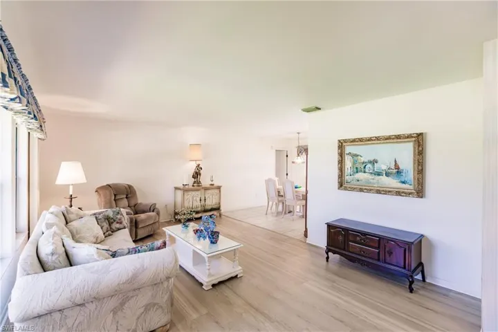 1819 Nw 27th Pl, Cape Coral Fl 33993