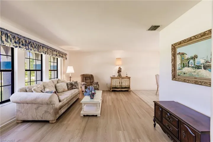 1819 Nw 27th Pl, Cape Coral Fl 33993