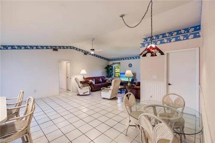 1819 Nw 27th Pl, Cape Coral Fl 33993