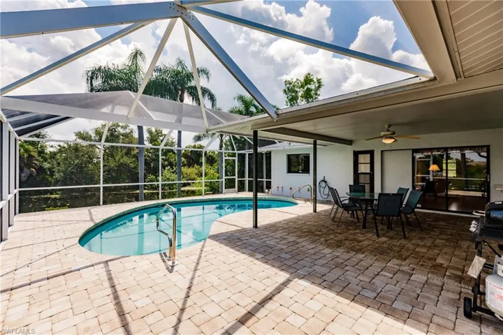 1819 Nw 27th Pl, Cape Coral Fl 33993