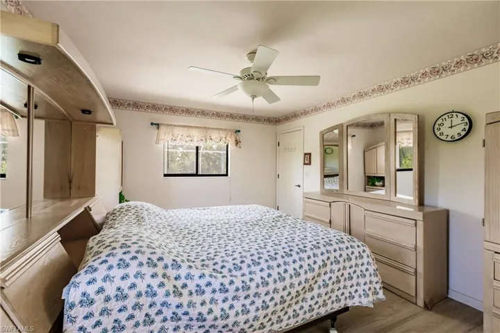 1819 Nw 27th Pl, Cape Coral Fl 33993