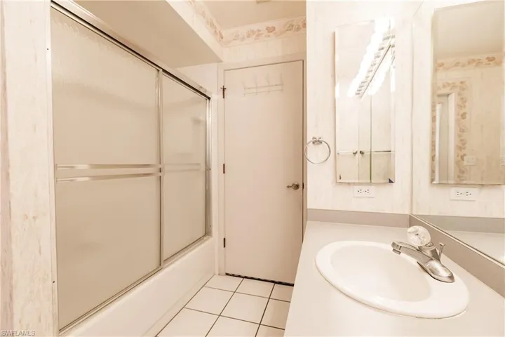 1819 Nw 27th Pl, Cape Coral Fl 33993