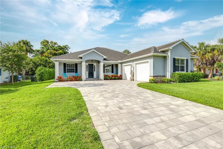 1221 La Faunce Way, Fort Myers, Florida 33919