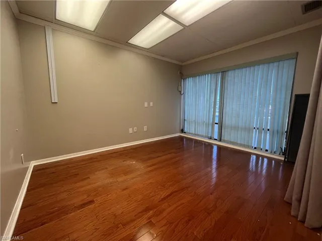 Office 1