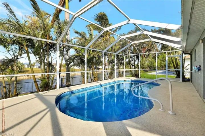 605 Sw 13th St, Cape Coral, Florida 33991