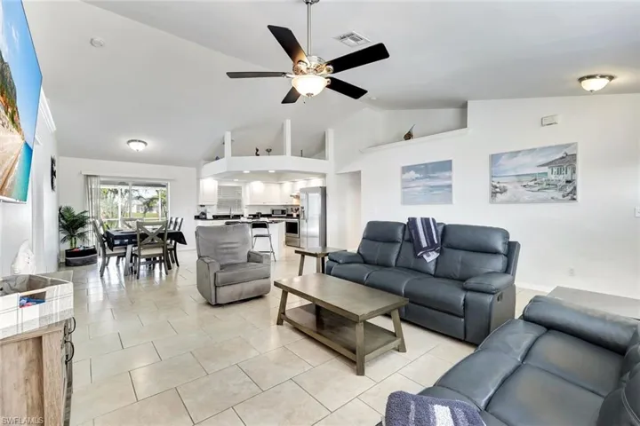 605 Sw 13th St, Cape Coral, Florida 33991