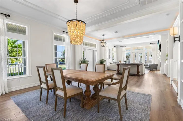 7252  Lake  DR, Fort Myers, FL 33908