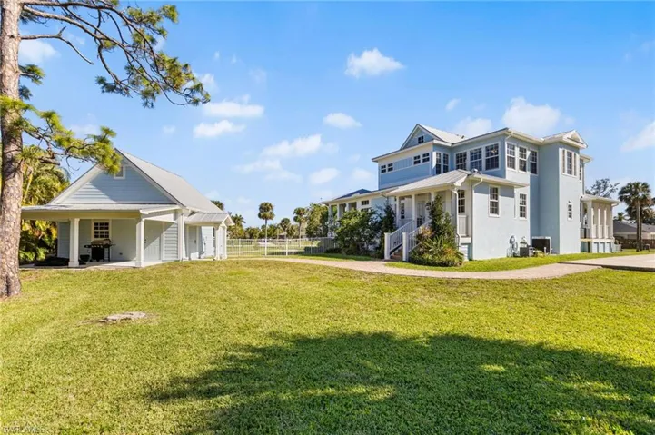 Oversized fenced in backyard!