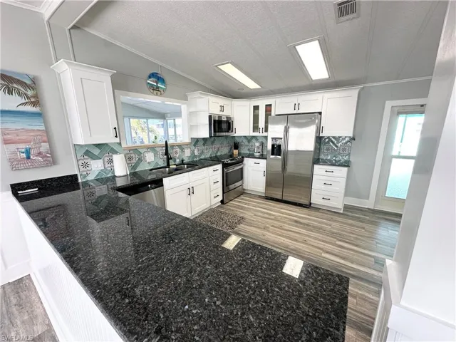 Granite countertops & custom tile work