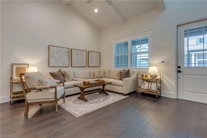7213  Saona  CT, Naples, FL 34113