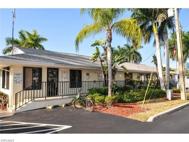 8 Galleon Way, Fort Myers Beach, Florida 33931
