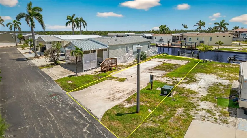 8 Galleon Way, Fort Myers Beach, Florida 33931