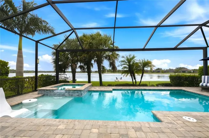 15116 Blue Bay Cir, Estero, Florida 33913