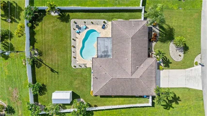 3913 Se 1st Pl, Cape Coral, Florida 33904