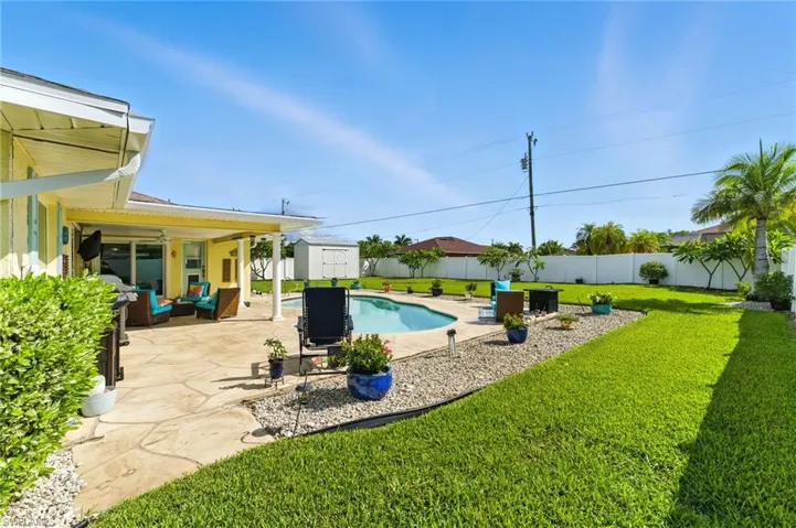 3913 Se 1st Pl, Cape Coral, Florida 33904