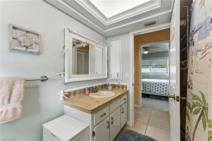 3913 Se 1st Pl, Cape Coral, Florida 33904
