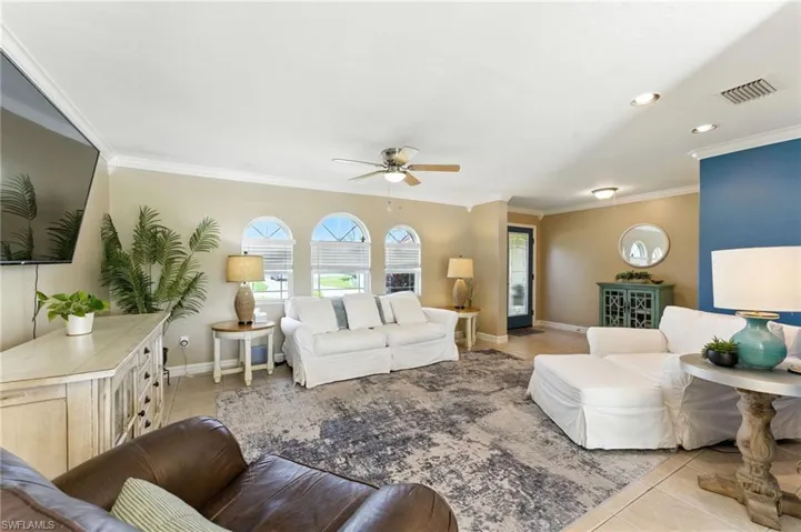 3913 Se 1st Pl, Cape Coral, Florida 33904