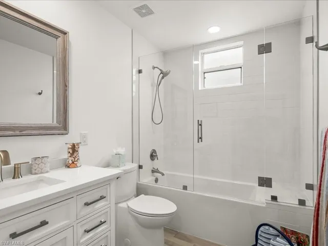 Remodeled 2nd Bathroom